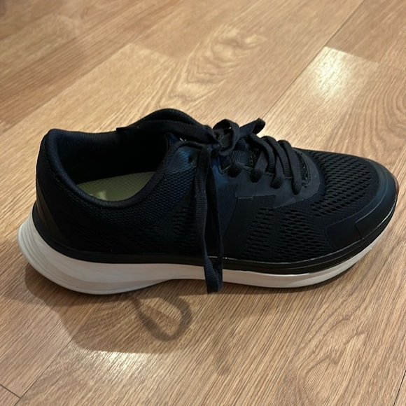Vionic Limitless comfort sneaker - Picture 1 of 8